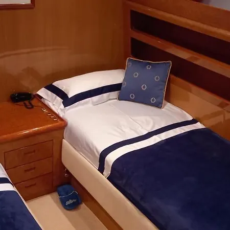 Dreams Botel *